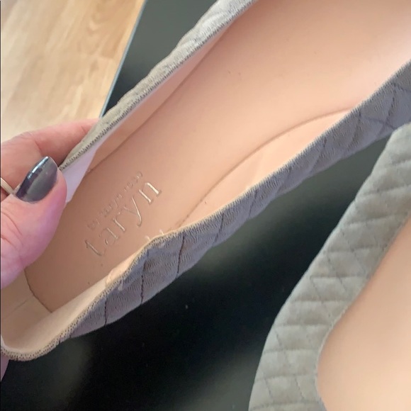 Taryn Rise flats - Picture 3 of 5